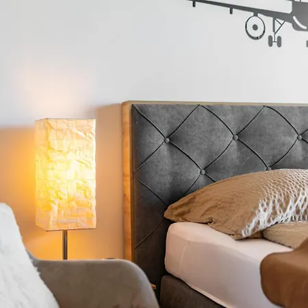 Slovakia Guthaus 64d Pressburg