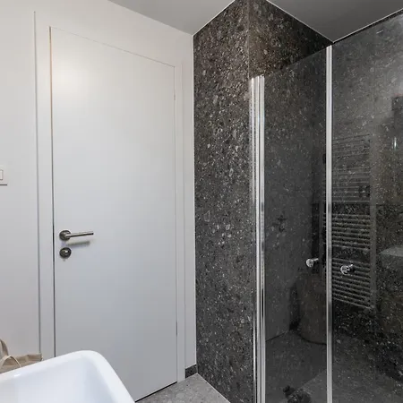 Slovakia Guthaus 64d Apartment *