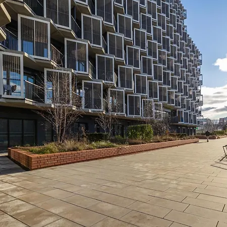 Slovakia Guthaus 64d * Bratislava