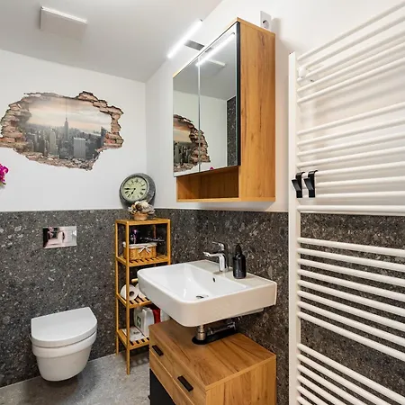 Apartment Slovakia Guthaus 64d Bratislava