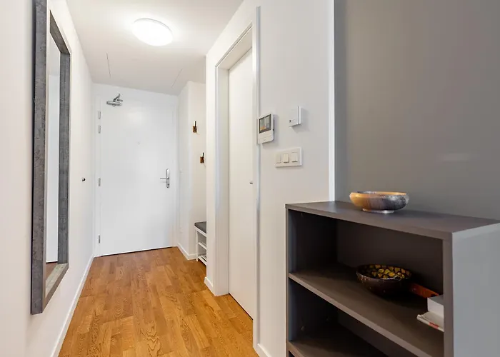 Slovakia Guthaus 64d * Bratislava