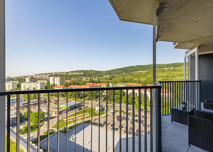 Slovakia Guthaus 64d Bratislava