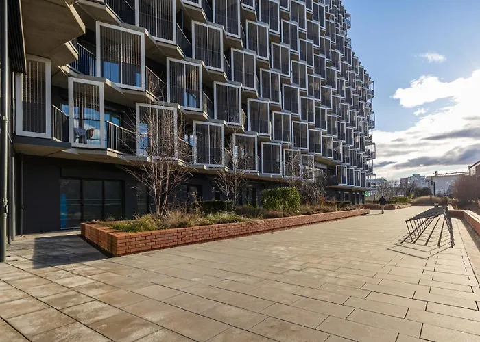 Slovakia Guthaus 64d * Bratislava